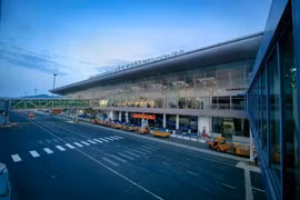 Aeropuerto Internacional de Lien Khuong. 