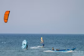 [Foto] Da Nang: Danza vibrante del viento sobre las olas en Hoi An