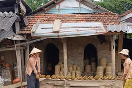 En la aldea de la cerámica de Thanh Ha. (Foto: VNA)