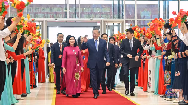 [Foto] Dirigentes del Partido y del Estado asisten al XI Congreso Nacional del Frente de la Patria de Vietnam 