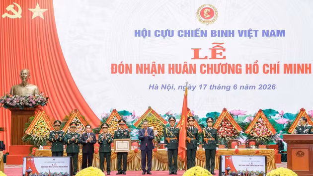 [Foto] Líder partidista asiste al VIII Congreso Nacional de la Asociación de Veteranos de Guerra de Vietnam