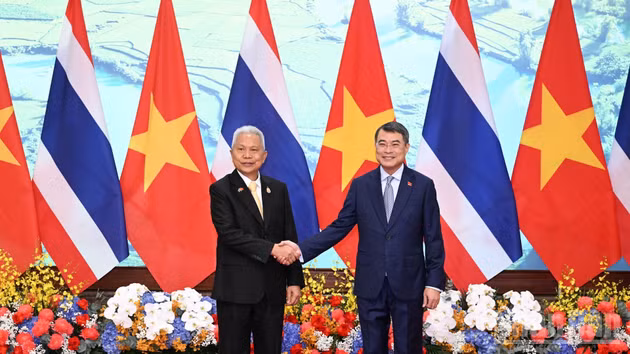[Foto] Premier vietnamita recibe al presidente de Asamblea Nacional y de Cámara de Representantes de Tailandia