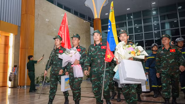 [Foto] Delegación de rescate de Vietnam culmina su misión humanitaria en Venezuela