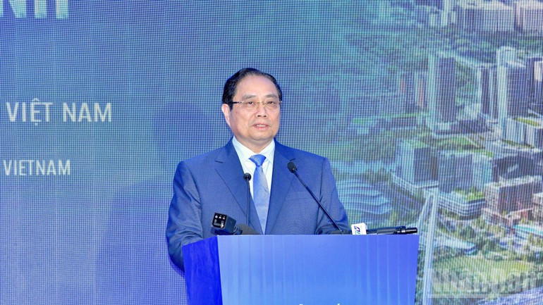El primer ministro de Vietnam, Pham Minh Chinh, preside el lanzamiento del Centro Financiero Internacional de Vietnam (VIFC) en Ciudad Ho Chi Minh (Foto: Nhan Dan)
