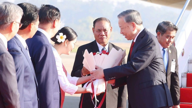 El secretario general To Lam llega a Vientián para iniciar su visita de Estado. (Foto: VNA)