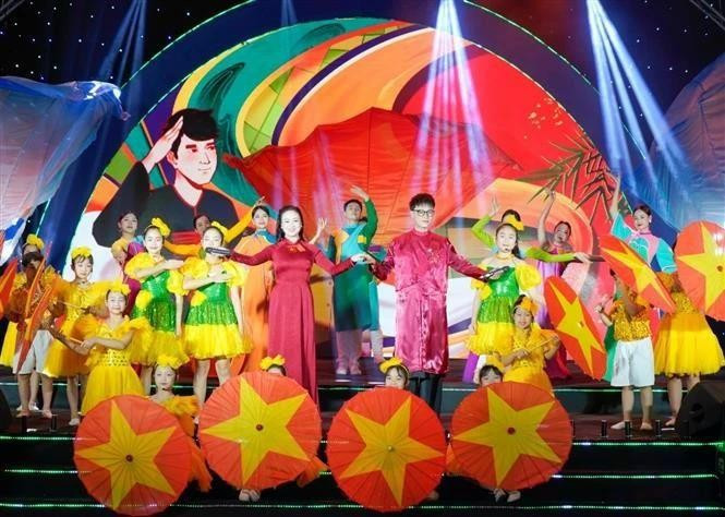 Un espectáculo del evento (Foto: VNA)