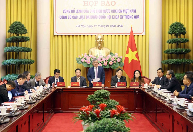 El subjefe de la Oficina Presidencial de Vietnam, Can Dinh Tai, habla en la cita (Foto: VNA)