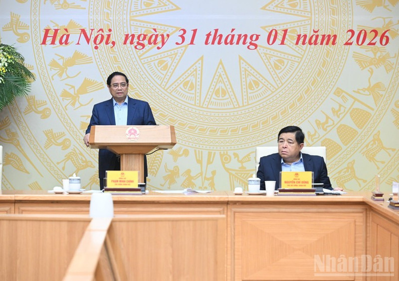 El primer ministro de Vietnam, Pham Minh Chinh, habla en la cita (Foto: Nhan Dan)