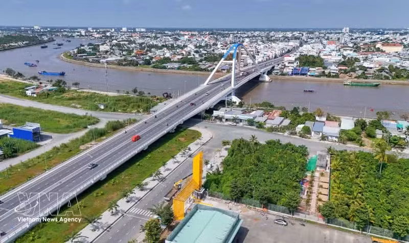 El puente Tran Hoang Na en la ciudad de Can Tho. (Foto: VNA)