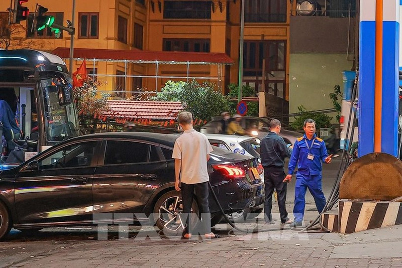 Una gasolinera en Hanoi. (Foto: VNA)