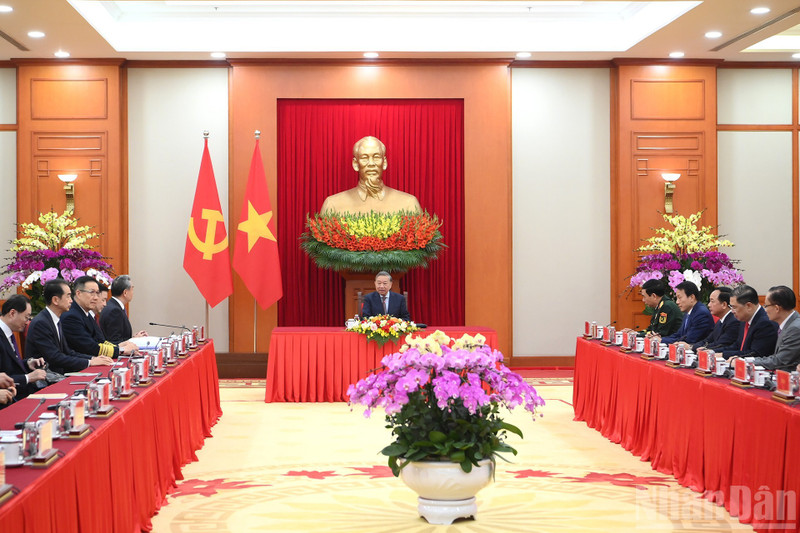 Escena del evento (Foto: Nhan Dan)