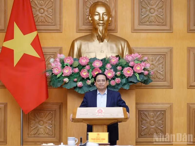El primer ministro de Vietnam, Pham Minh Chinh, interviene en la reunión. (Foto: Nhan Dan)