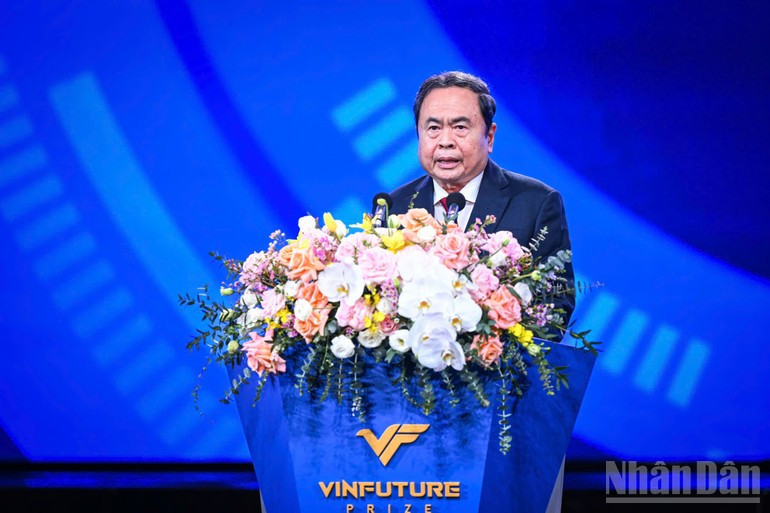 El presidente de la Asamblea Nacional de Vietnam, Tran Thanh Man, habla en el evento. (Foto: Nhan Dan)