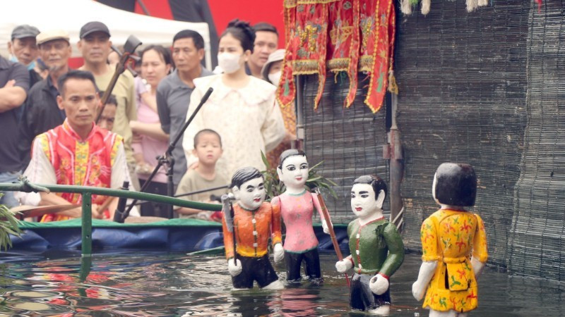 Hanói atrae turistas con ofertas culinarias y artesanales