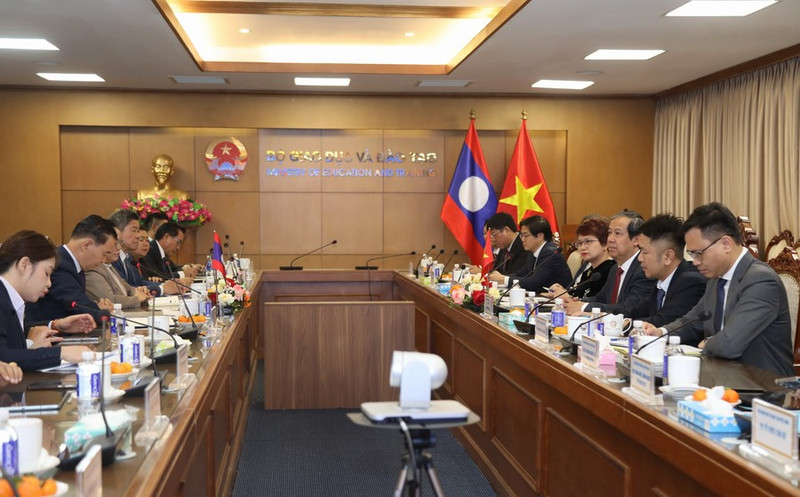 Escena del evento (Foto: giaoducthoidai.vn)