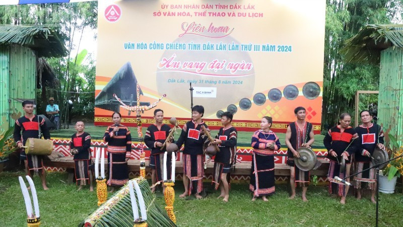 Festival Cultural de Gong y los instrumentos musicales tradicional de Dak Lak 2024.