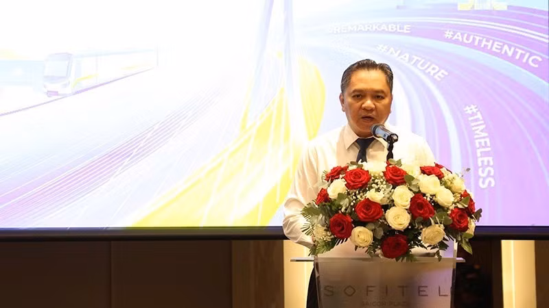 Pham Huy Binh, director del Servicio de Turismo de Ciudad Ho Chi Minh, interviene en la rueda de prensa. (Foto: Huu Long)