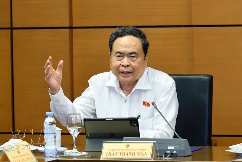 El presidente de la Asamblea Nacional de Vietnam, Tran Thanh Man, habla en la cita (Foto: VNA)