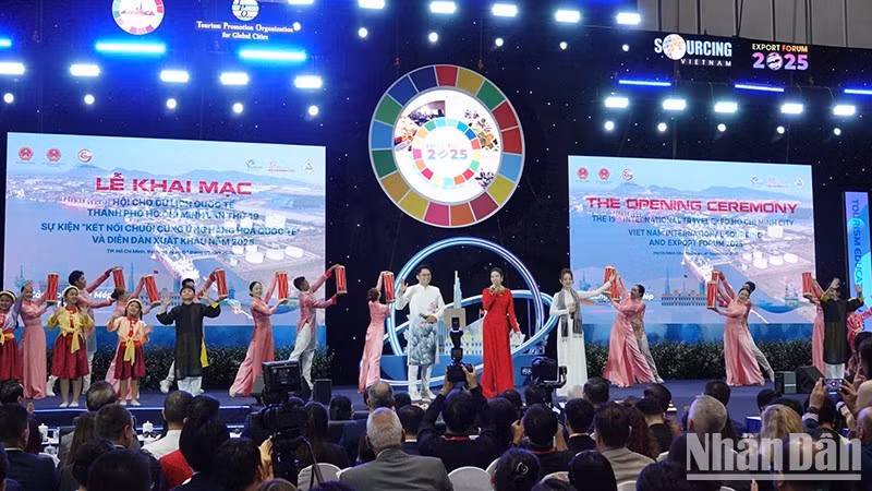 Apertura de la Feria Internacional de Turismo de Ciudad Ho Chi Minh 2025. (Foto: Linh Bao)