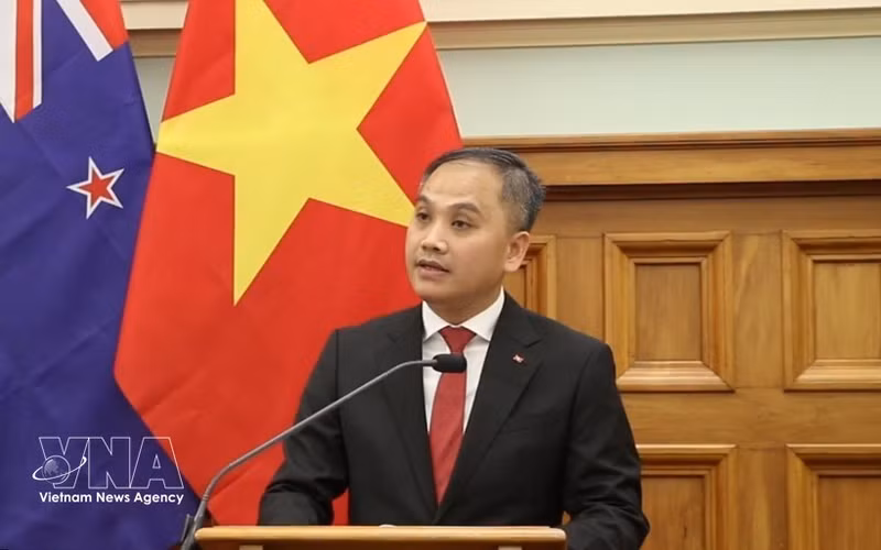 El embajador vietnamita en Wellington, Phan Minh Giang. (Foto: VNA)