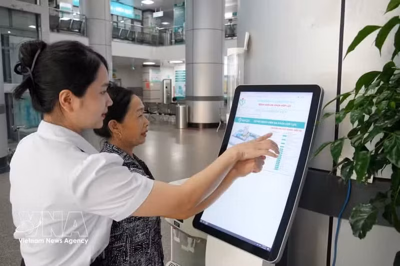 Sistema inteligente de salud en el hospital facilita condiciones para pacientes. (Foto: VNA)