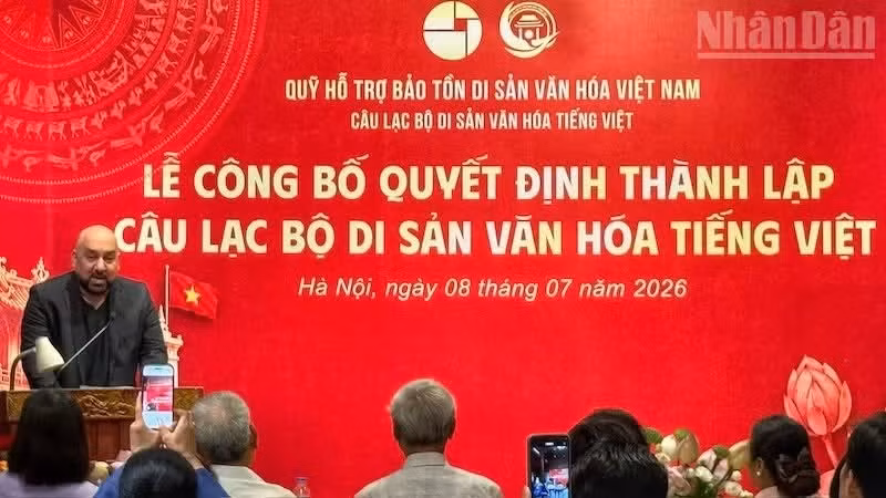 Arthir Saadon (Cuong) comparte su experiencia de más de 13 años viviendo y trabajando en Vietnam, así como su profundo afecto por el idioma y la cultura vietnamitas.