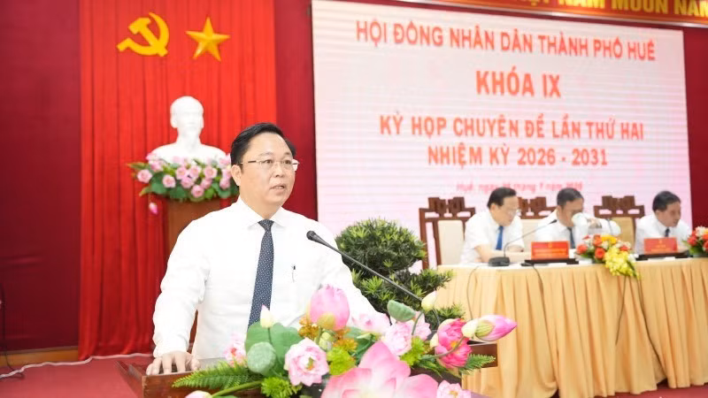 Le Tri Thanh fue elegido presidente del Comité Popular de Hue para el mandato 2026-2031, con el respaldo unánime del Consejo Popular de la ciudad. (Foto: Nhan Dan)