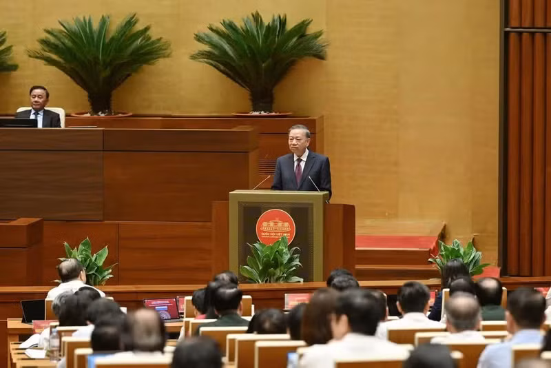 El secretario general del Partido Comunista y presidente de Vietnam, To Lam, interviene en la cita. (Foto: Nhan Dan)