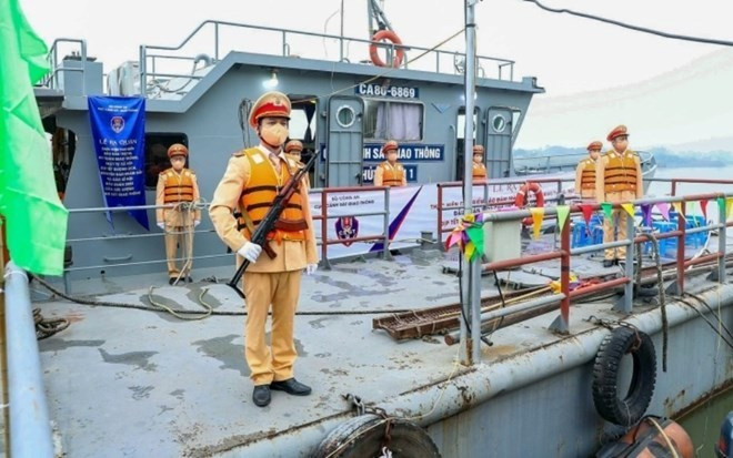 El primer ministro emitió la Decisión No. 1818/QD-TTg aprobando el Proyecto de inversión para la construcción de Puertos y Muelles de Seguridad Pública Popular. (Foto: VGP)