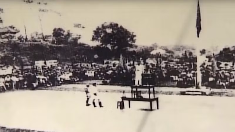 En la tarde del 20 de agosto de 1945, numerosos ciudadanos de la provincia participaron en una gran manifestación en el Estadio Municipal de Thai Nguyen. (Foto: baothainguyen.vn)