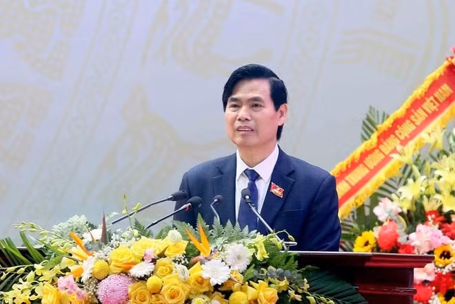 Hoang Quoc Khanh, secretario del Comité del Partido en la provincia de Son La, habla en el evento. (Foto: VNA)
