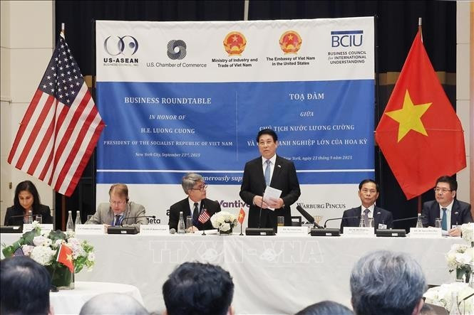 El presidente vietnamita, Luong Cuong, habla en la mesa redonda con empresas estadounidenses. (Foto: VNA)