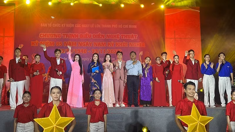 Artistas participantes en el programa. (Foto: Comité Organizador)