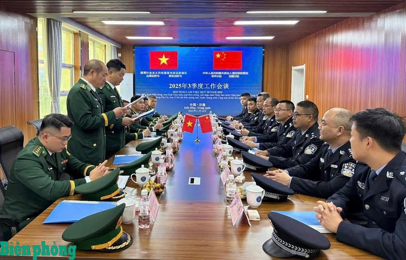 Escena del evento (Foto: bienphong.com.vn)