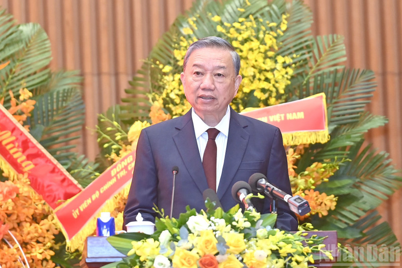 El secretario general del Partido Comunista de Vietnam, To Lam, habla en el evento. (Foto: Nhan Dan)