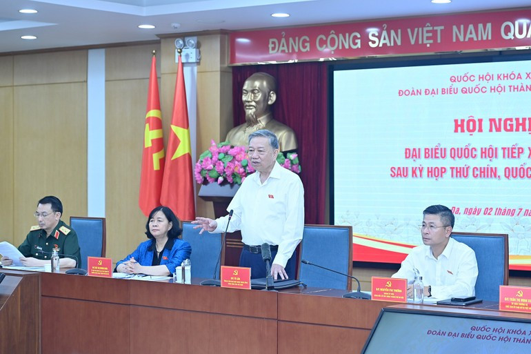 El secretario general del Partido Comunista de Vietnam, To Lam, habla en la cita (Foto: Nhan Dan)