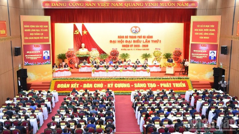 En la primera Asamblea del Comité del Partido Comunista de Vietnam en la ciudad de Da Nang, mandato 2025-2030. (Foto: Nhan Dan)