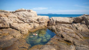 [Foto] Singular belleza de piscinas naturales infinitas en Dak Lak