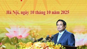 El primer ministro vietnamita, Pham Minh Chinh habla en el acto. (Foto: Nhan Dan)