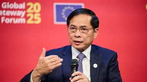 El viceprimer ministro vietnamita Bui Thanh Son en el evento. (Foto: baochinhphu.vn)