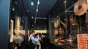 Una parte del nuevo espacio dedicado a las artes aplicadas y populares (Foto: baovanhoa.vn)