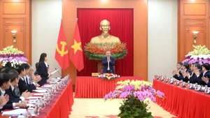 [Foto] Líder partidista preside reunión sobre el balance de 100 años del liderazgo del Partido y 40 años de implementación de Plataforma para la Construcción Nacional