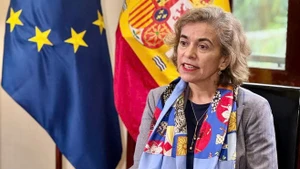 La embajadora de España en Vietnam, Carmen Cano De Lasala, en entrevista con la VNA. (Foto: VNA)