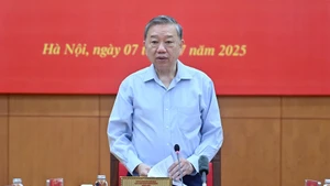 El secretario general del Partido Comunista de Vietnam, To Lam, habla en la cita. (Nhan Dan)