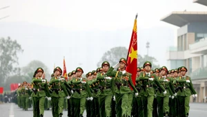 80 años - Gloria de la Fuerza de Seguridad Pública Popular de Vietnam