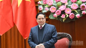 El primer ministro de Vietnam, Pham Minh Chinh, habla en el evento. (Foto: Nhan Dan)