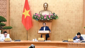 [Foto] Premier vietnamita preside reunión del Buró Ejecutivo del Comité del Partido del Gobierno