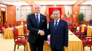 [Foto] Líder partidista de Vietnam se reúne con presidente de Lituania