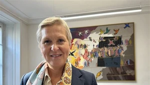 La presidenta del Grupo de Amistad Francia-Vietnam en la Asamblea Nacional de Francia, Anne Le Hénanff. (Foto: VNA)