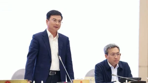 El vicegobernador del BEV Pham Thanh Ha habla en la cita. (Foto: VGP)